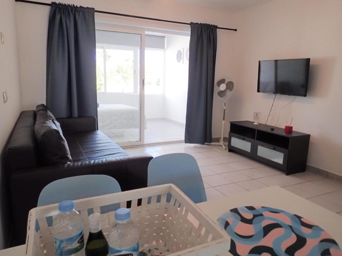 Apartamento En Playa Roca Primer Linea De Mar Costa Teguise Exterior foto