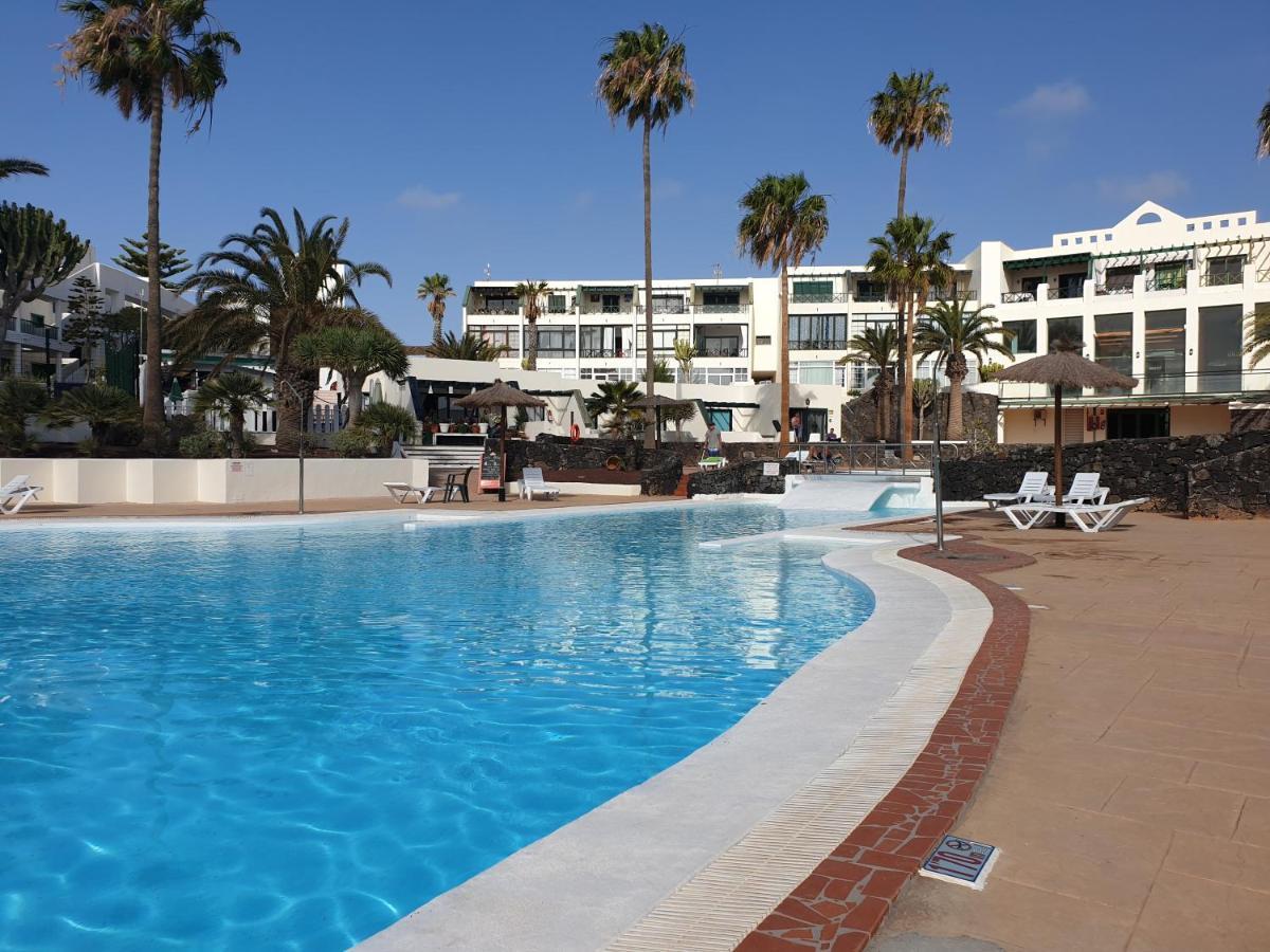 Apartamento En Playa Roca Primer Linea De Mar Costa Teguise Exterior foto